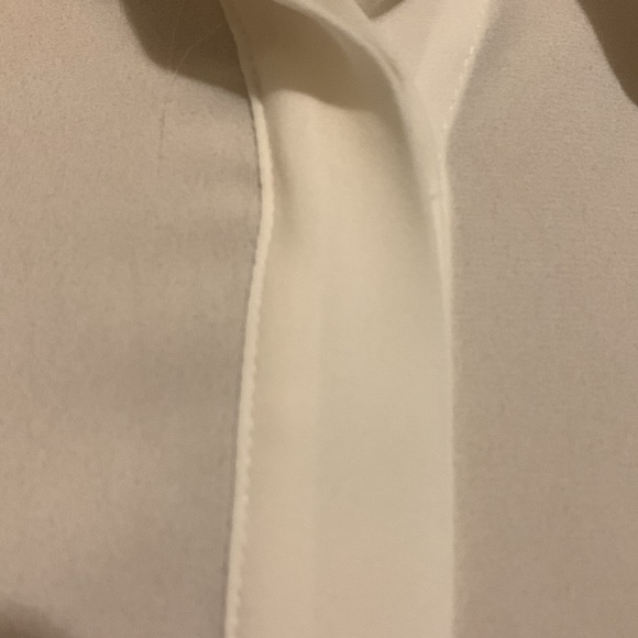 EXPRESS NWOT Cold- Shoulder Button Down Shirt - Picture 4 of 9